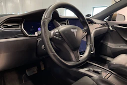 Ruskea (beige) Tesla Model S 2018 kuva 21.