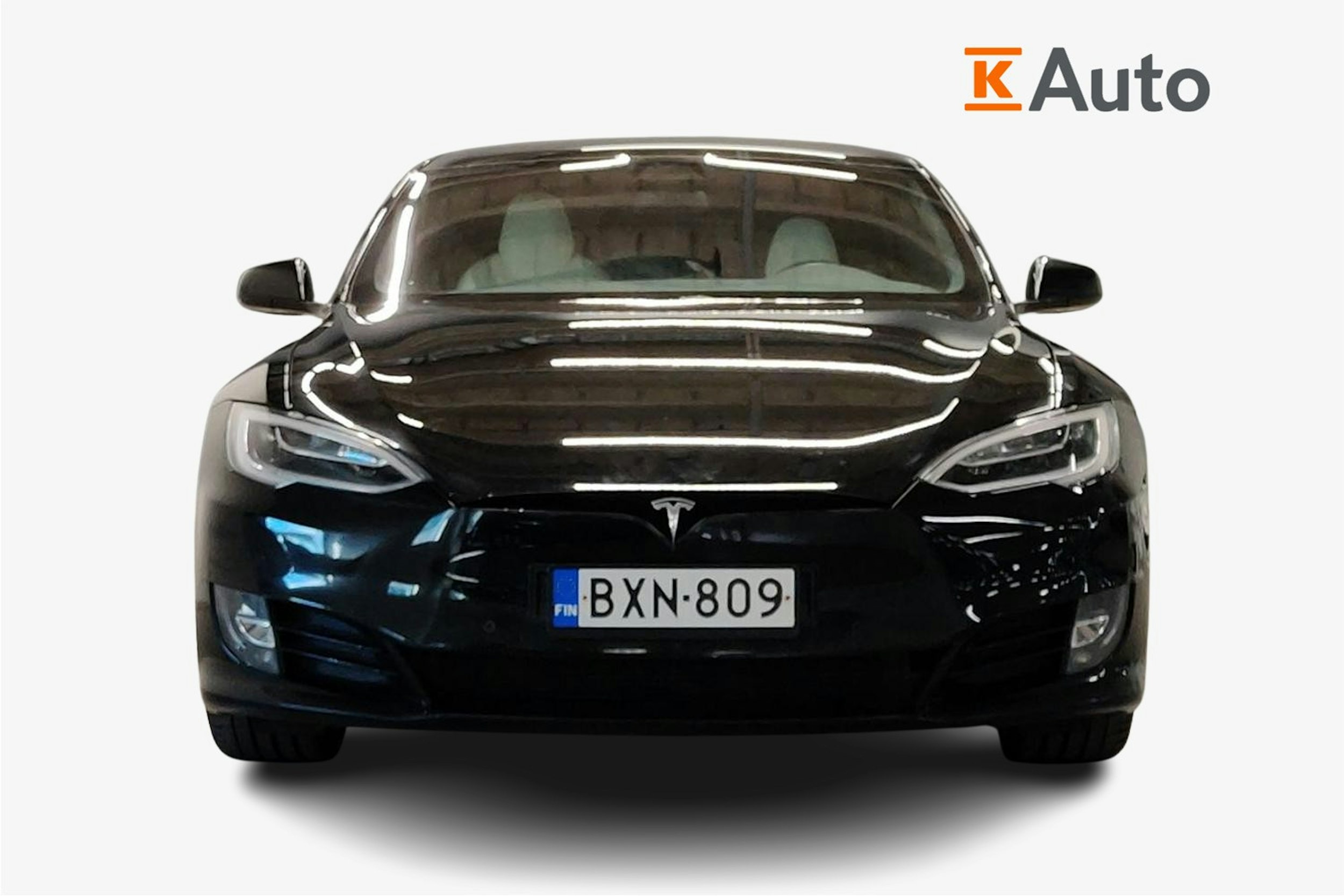 Musta Tesla Model S 2019 kuva 5.