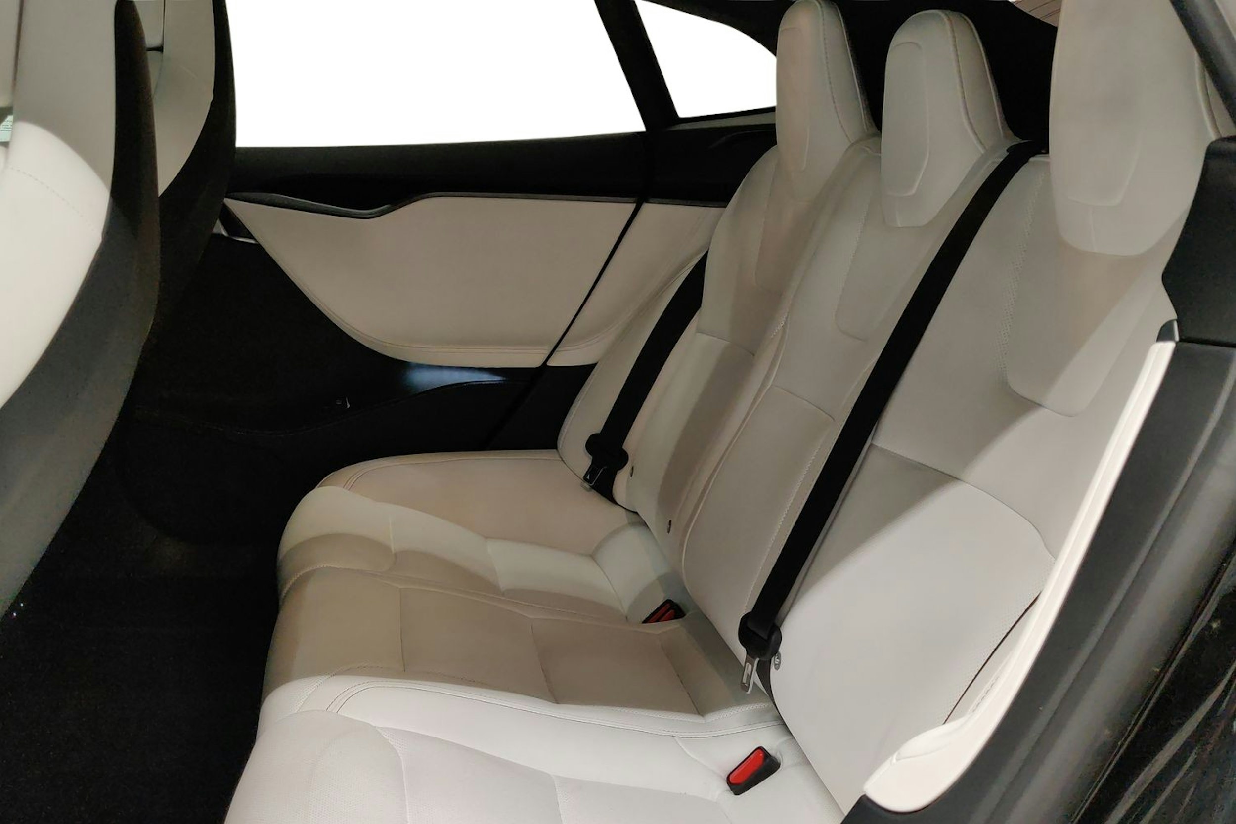 Musta Tesla Model S 2019 kuva 10.
