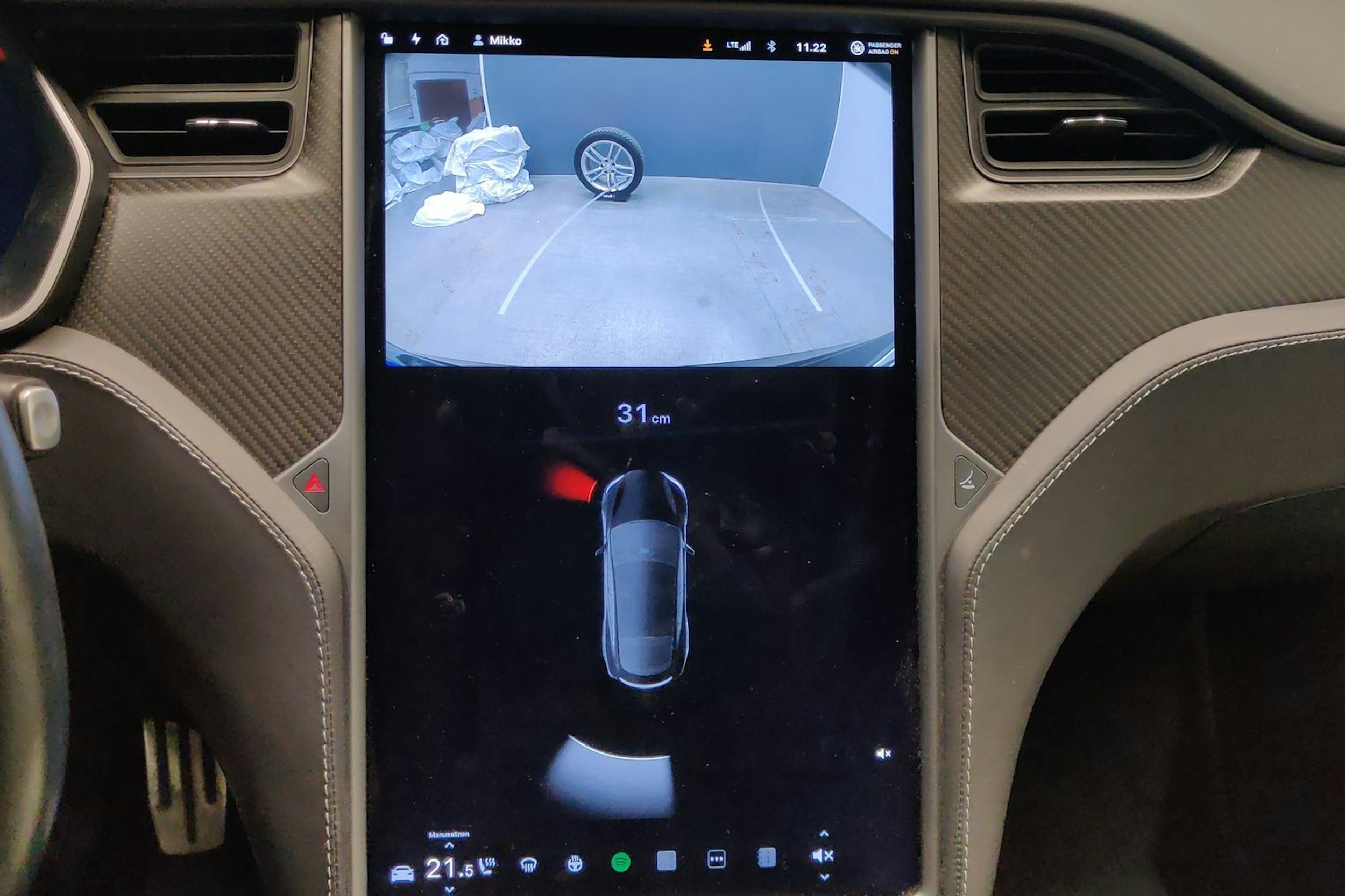 Musta Tesla Model S 2019 kuva 16.