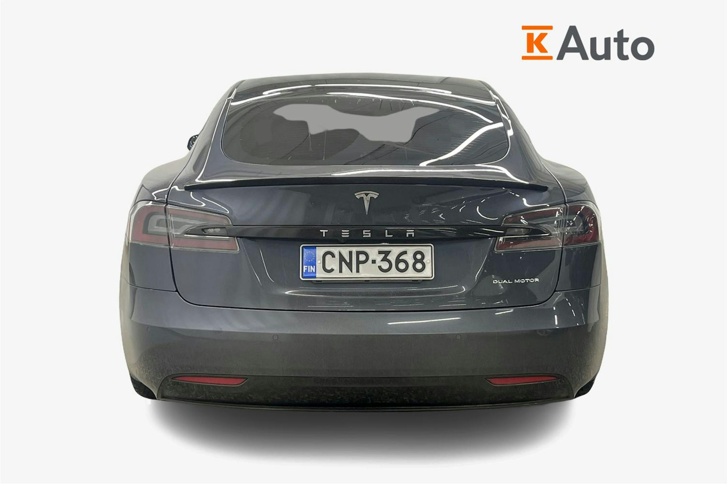 Harmaa Tesla Model S 2019 kuva 3.