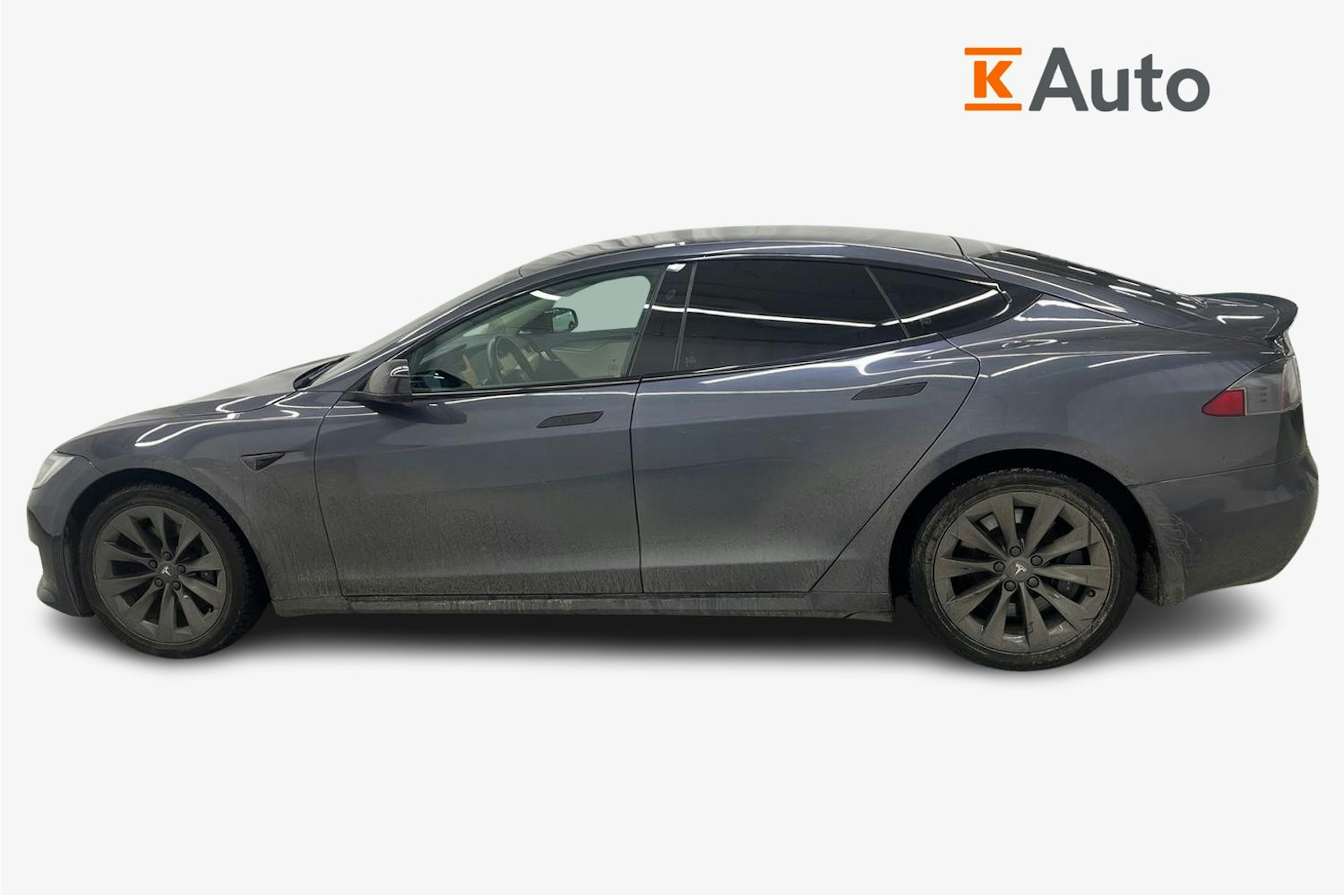 Harmaa Tesla Model S 2019 kuva 6.