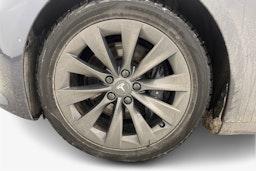 Harmaa Tesla Model S 2019 kuva 11.