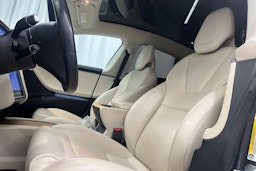 Harmaa Tesla Model S 2019 kuva 14.