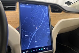 Harmaa Tesla Model S 2019 kuva 22.