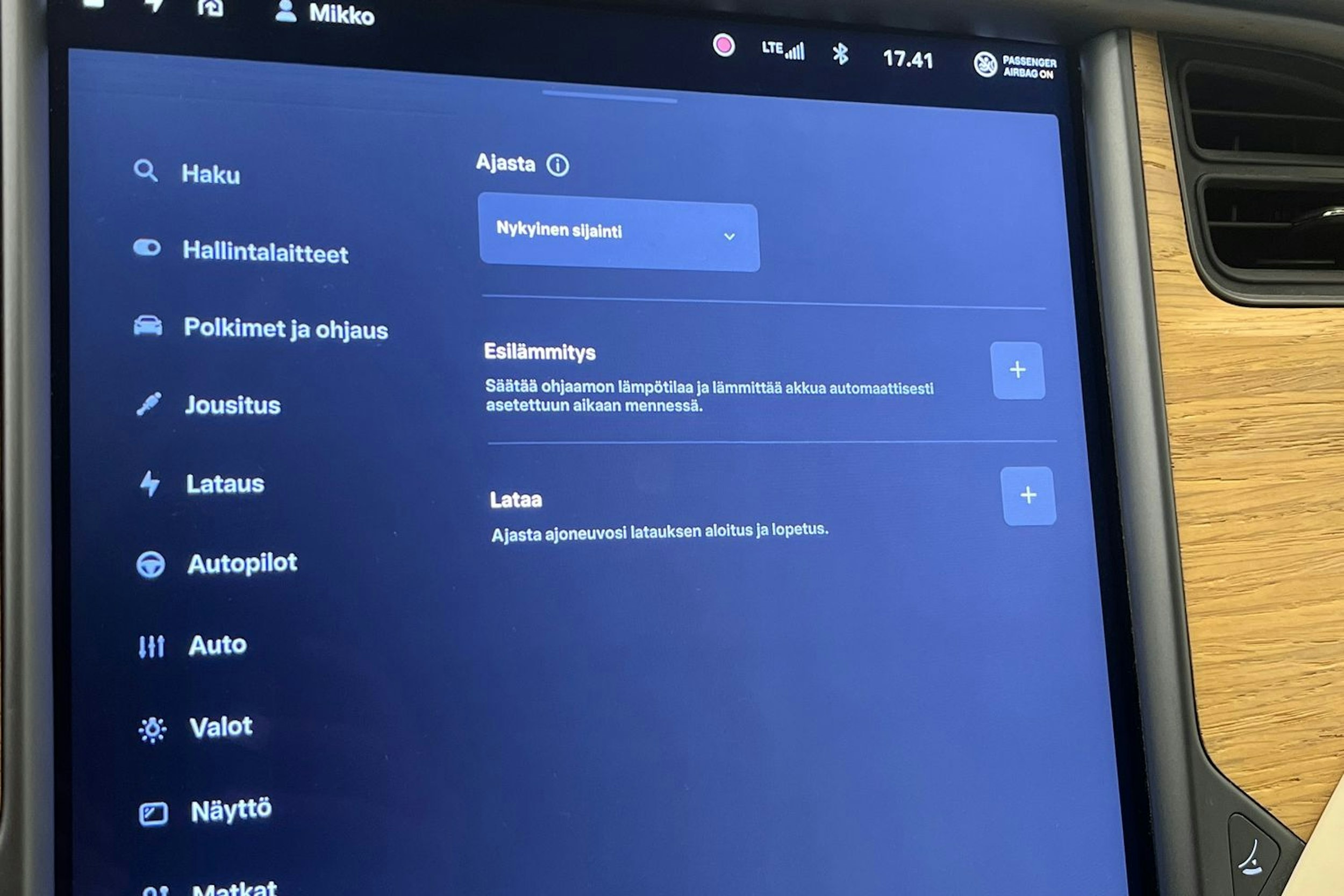 Harmaa Tesla Model S 2019 kuva 25.