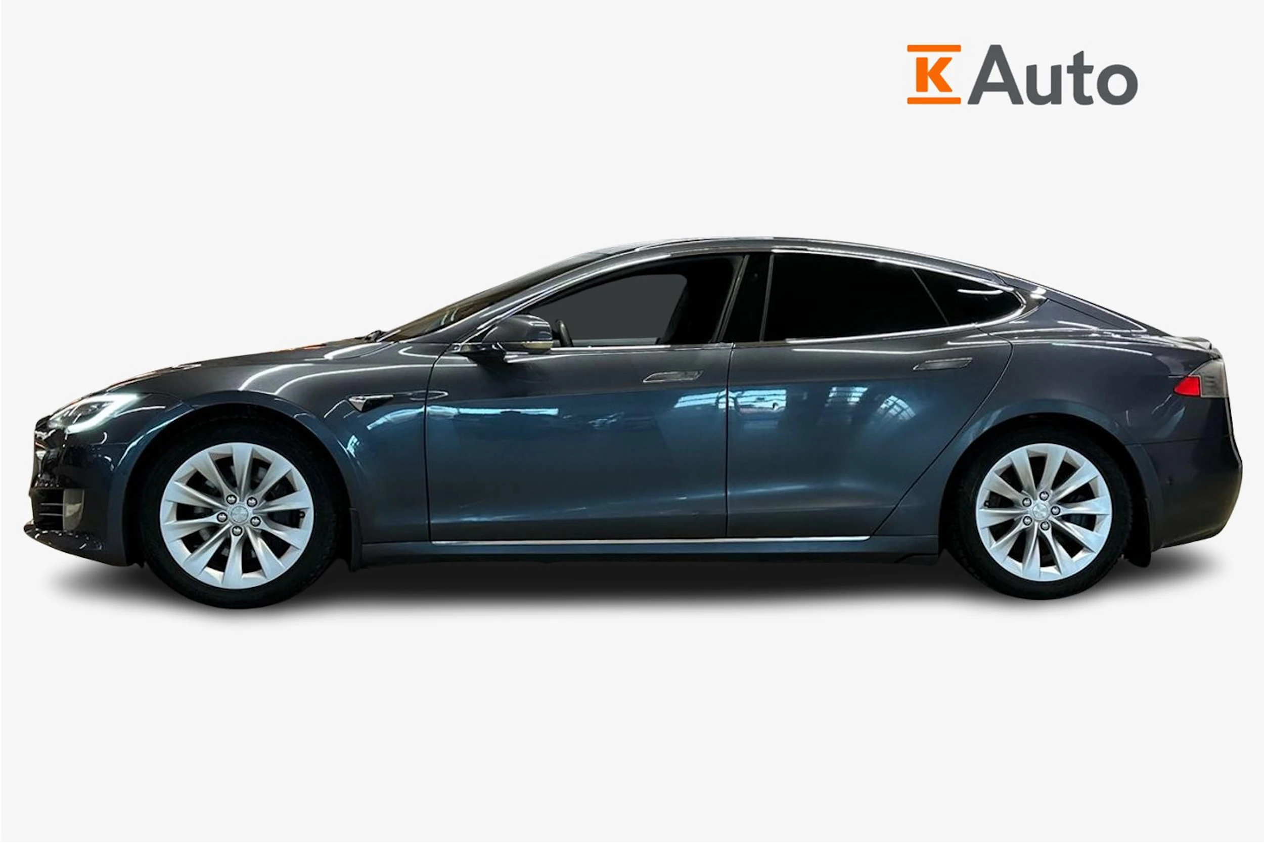 harmaa Tesla Model S 2019 kuva 7.