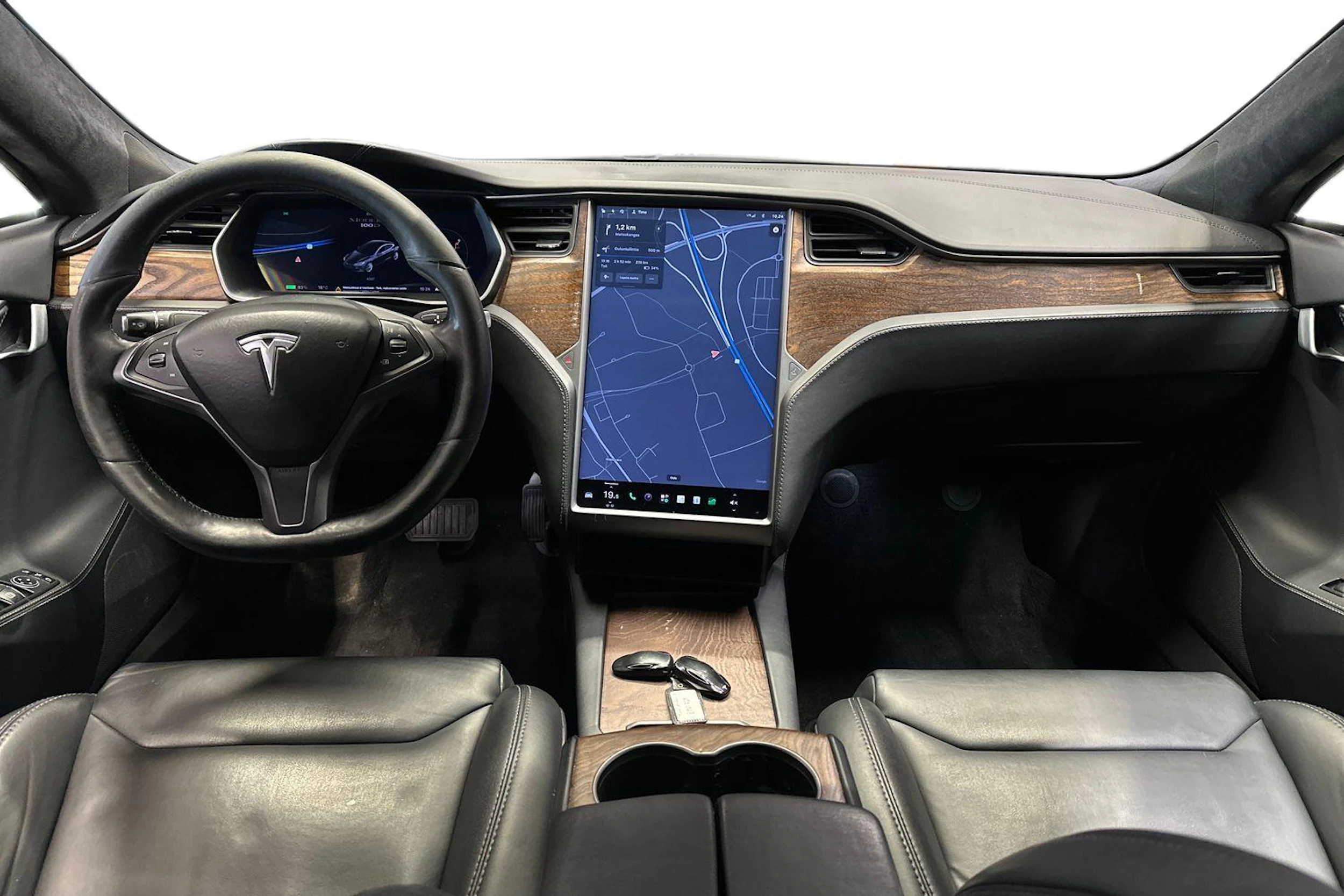 harmaa Tesla Model S 2019 kuva 9.