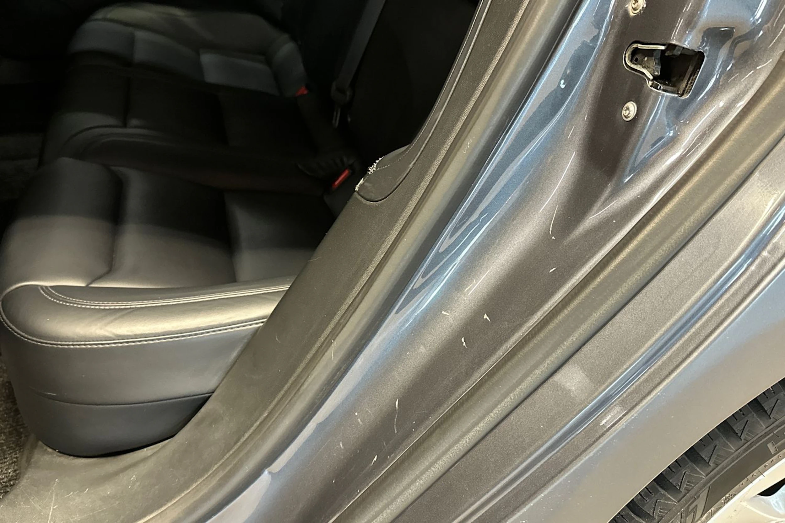 harmaa Tesla Model S 2019 kuva 31.