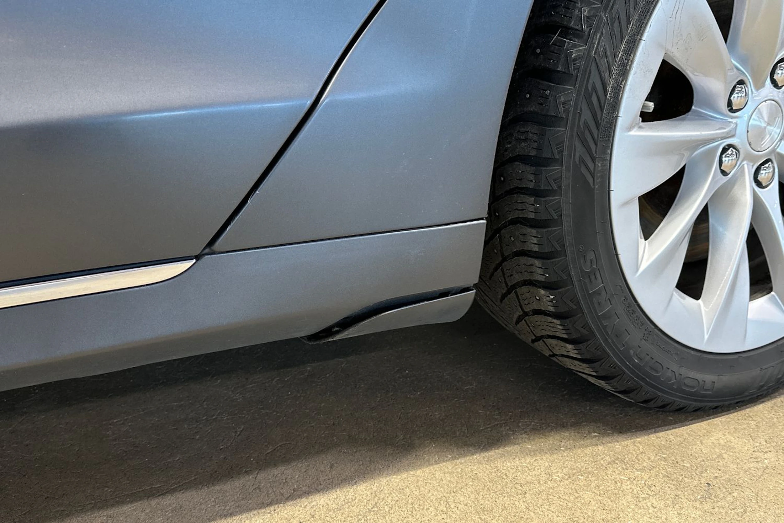 harmaa Tesla Model S 2019 kuva 36.