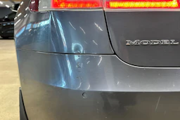 harmaa Tesla Model S 2019 kuva 37.