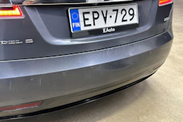 harmaa Tesla Model S 2019 kuva 38.