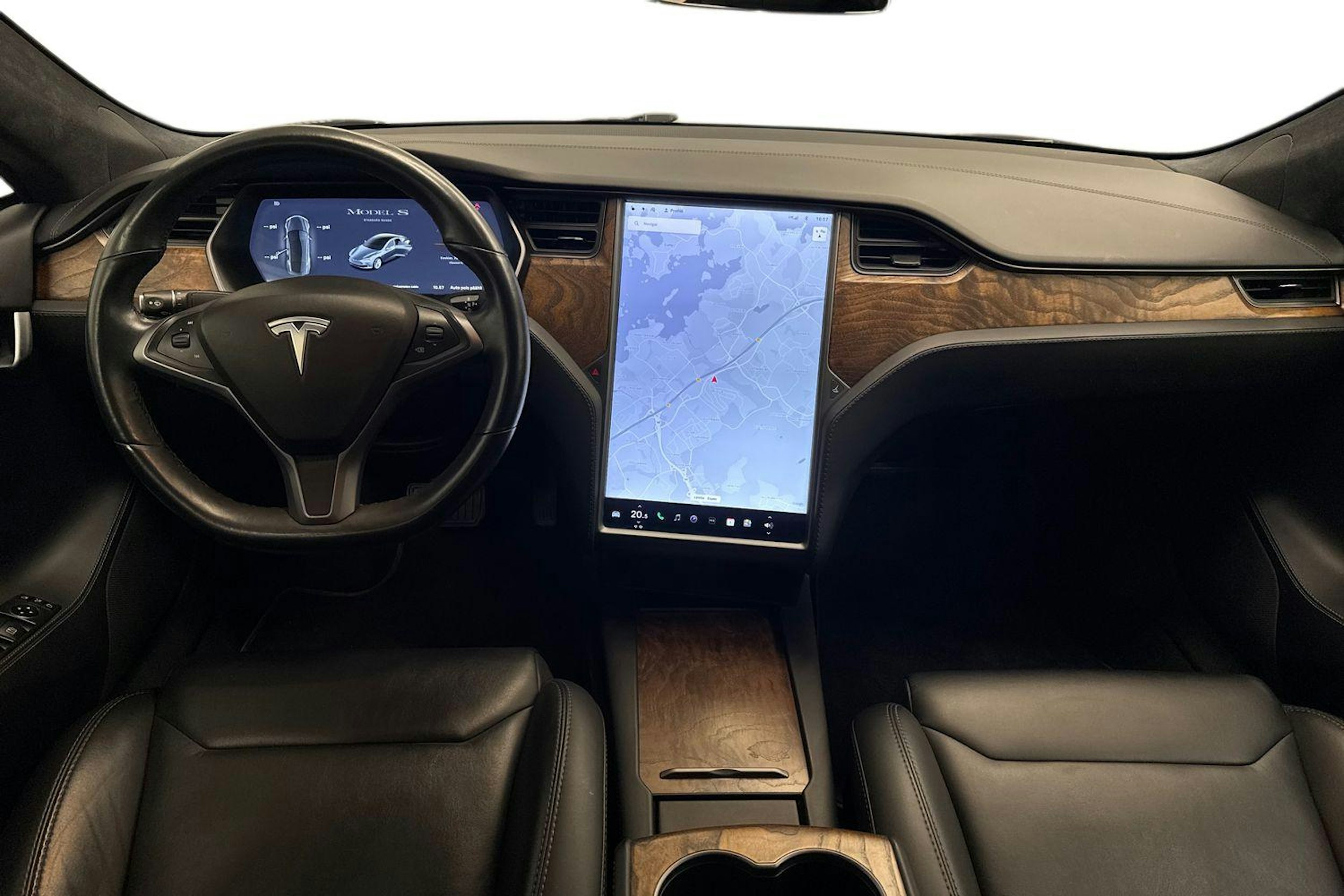 harmaa Tesla Model S 2019 kuva 9.