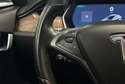 harmaa Tesla Model S 2019 kuva 16.