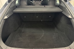 harmaa Tesla Model S 2019 kuva 38.