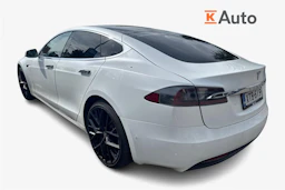 valkoinen Tesla Model S 2020 kuva 2.