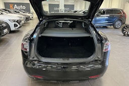 Musta Tesla Model S 2020 kuva 23.