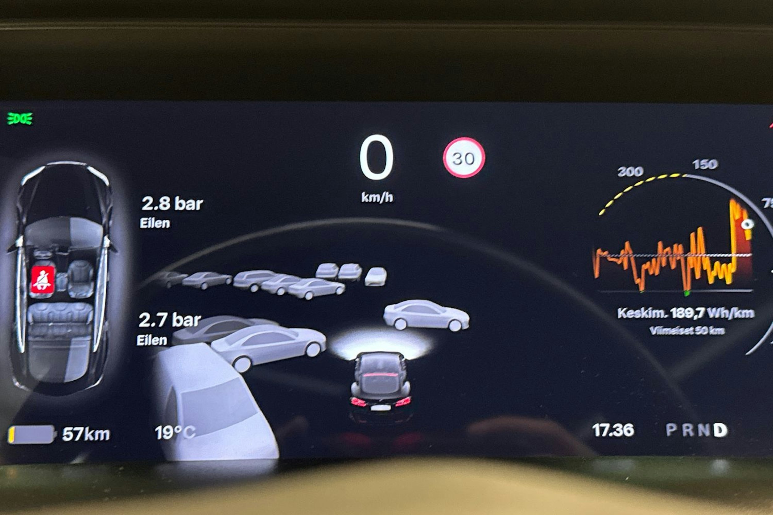 musta Tesla Model S 2021 kuva 27.