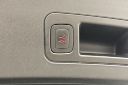 musta Tesla Model S 2021 kuva 32.