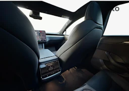 harmaa Tesla Model S 2023 kuva 7.