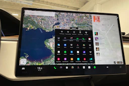 Valkoinen Tesla Model S 2023 kuva 14.