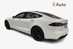 valkoinen Tesla Model S 2023 kuva 2.
