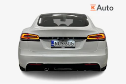 valkoinen Tesla Model S 2023 kuva 3.
