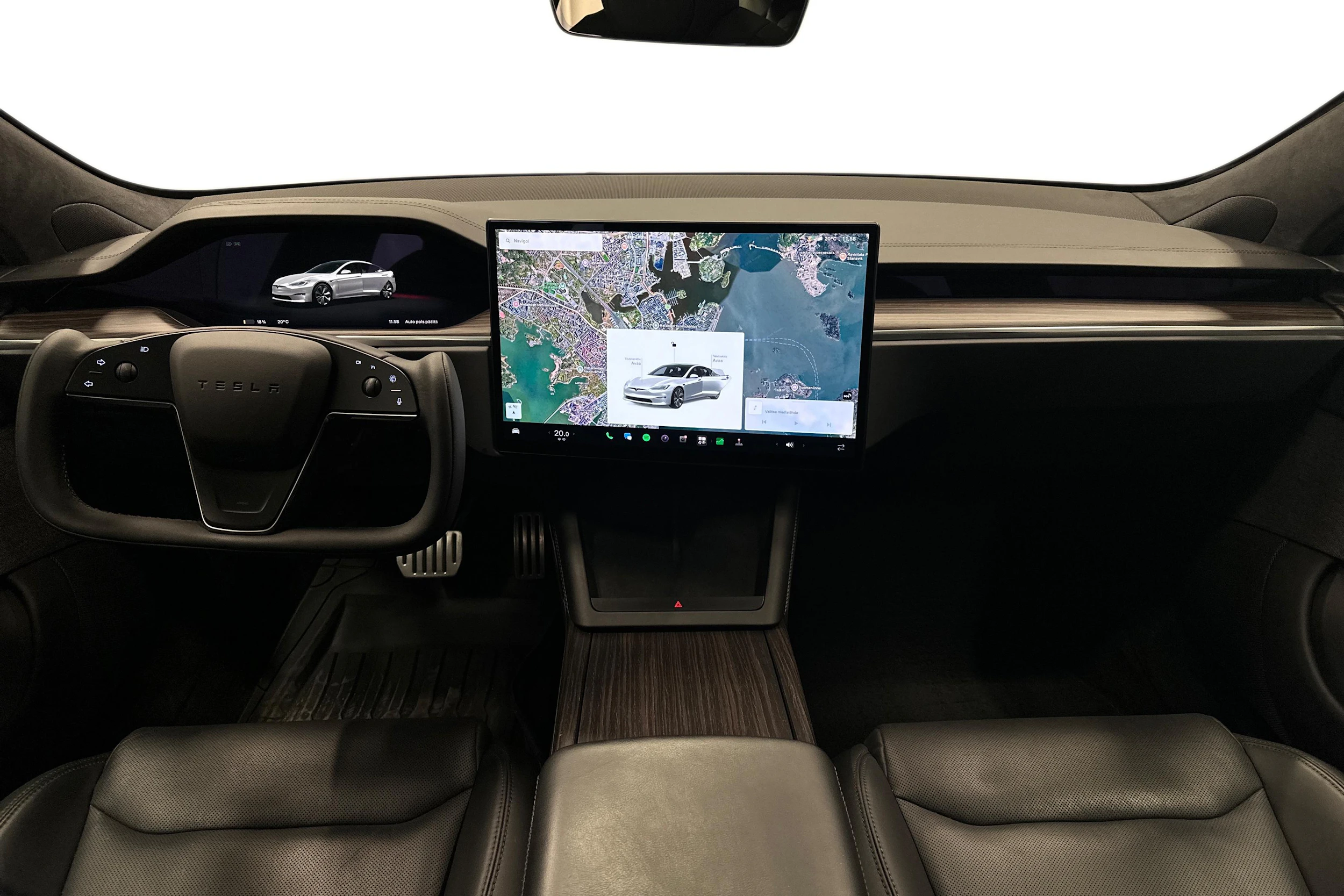 valkoinen Tesla Model S 2023 kuva 7.