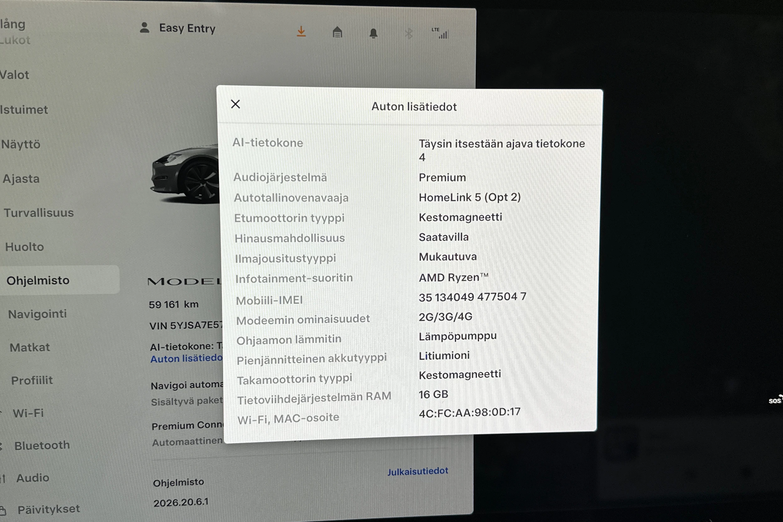 valkoinen Tesla Model S 2023 kuva 32.