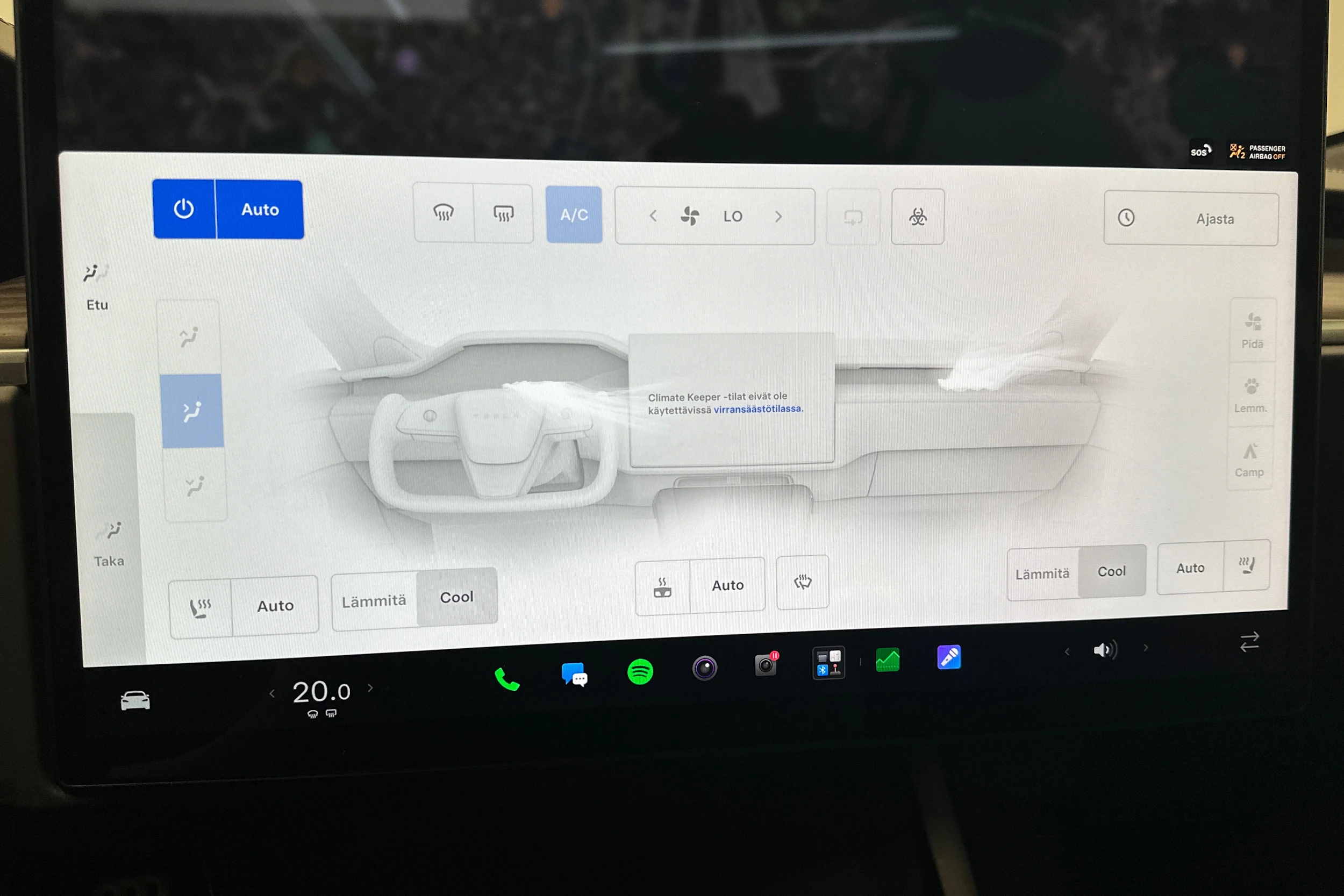 valkoinen Tesla Model S 2023 kuva 34.