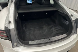 valkoinen Tesla Model S 2023 kuva 37.