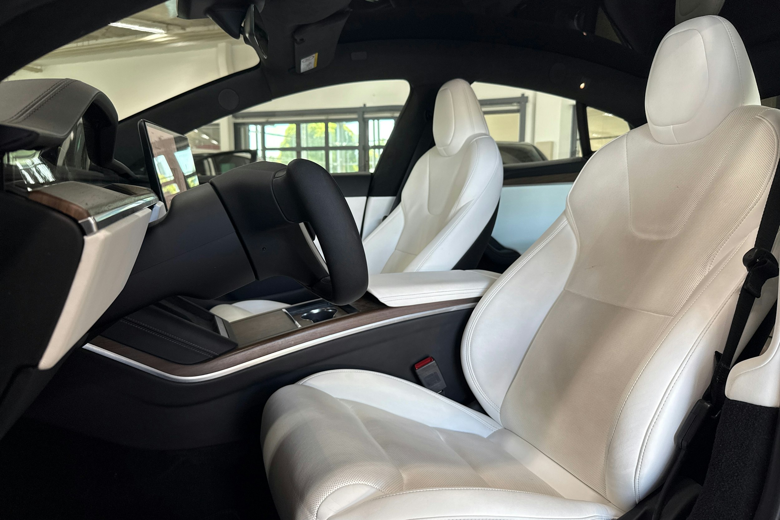 met. musta Tesla Model S 2023 kuva 21.