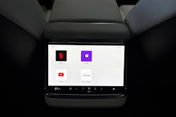 met. musta Tesla Model S 2023 kuva 25.
