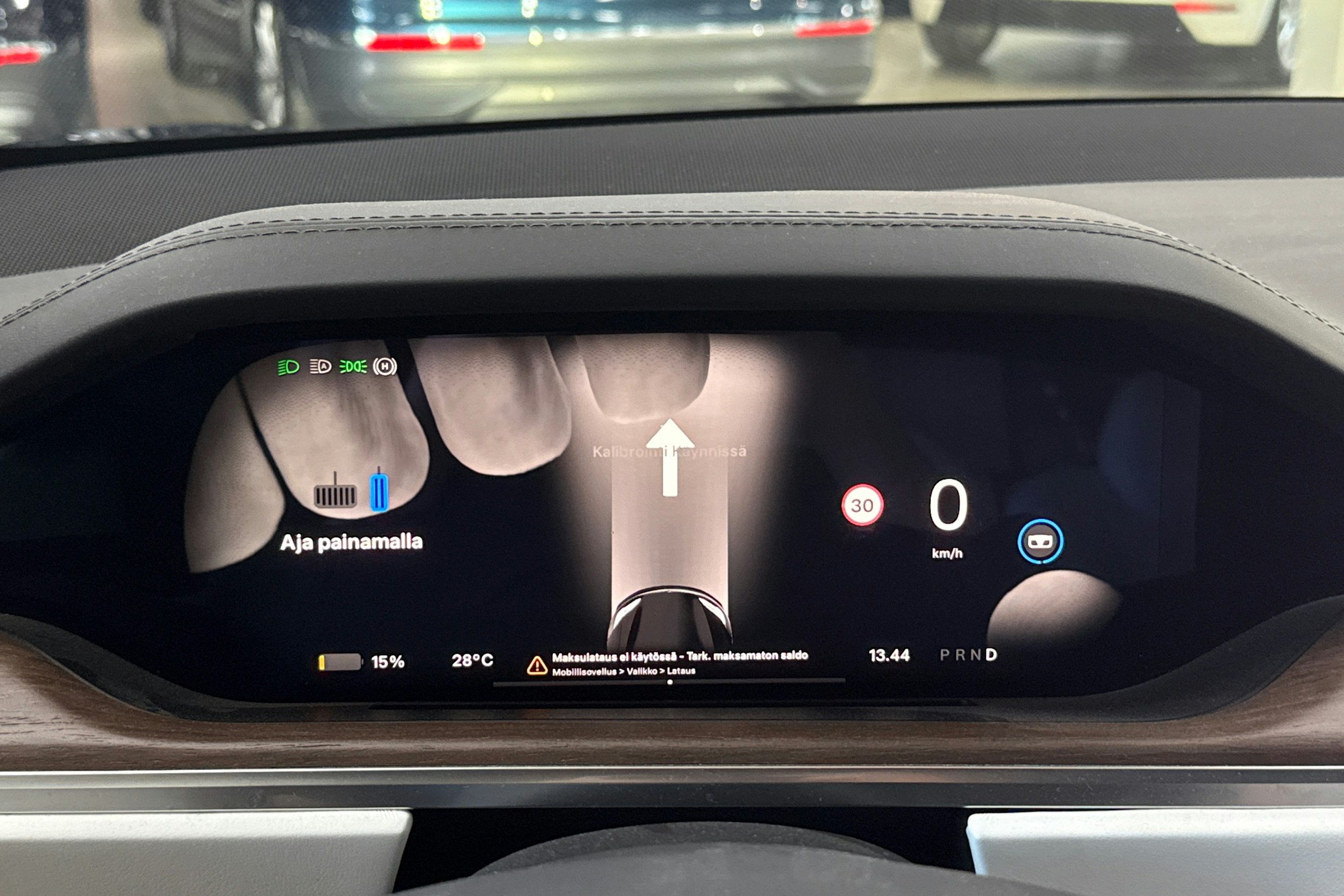 met. musta Tesla Model S 2023 kuva 31.