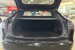 met. musta Tesla Model S 2023 kuva 32.
