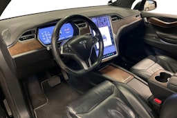 musta Tesla Model X 2017 kuva 7.