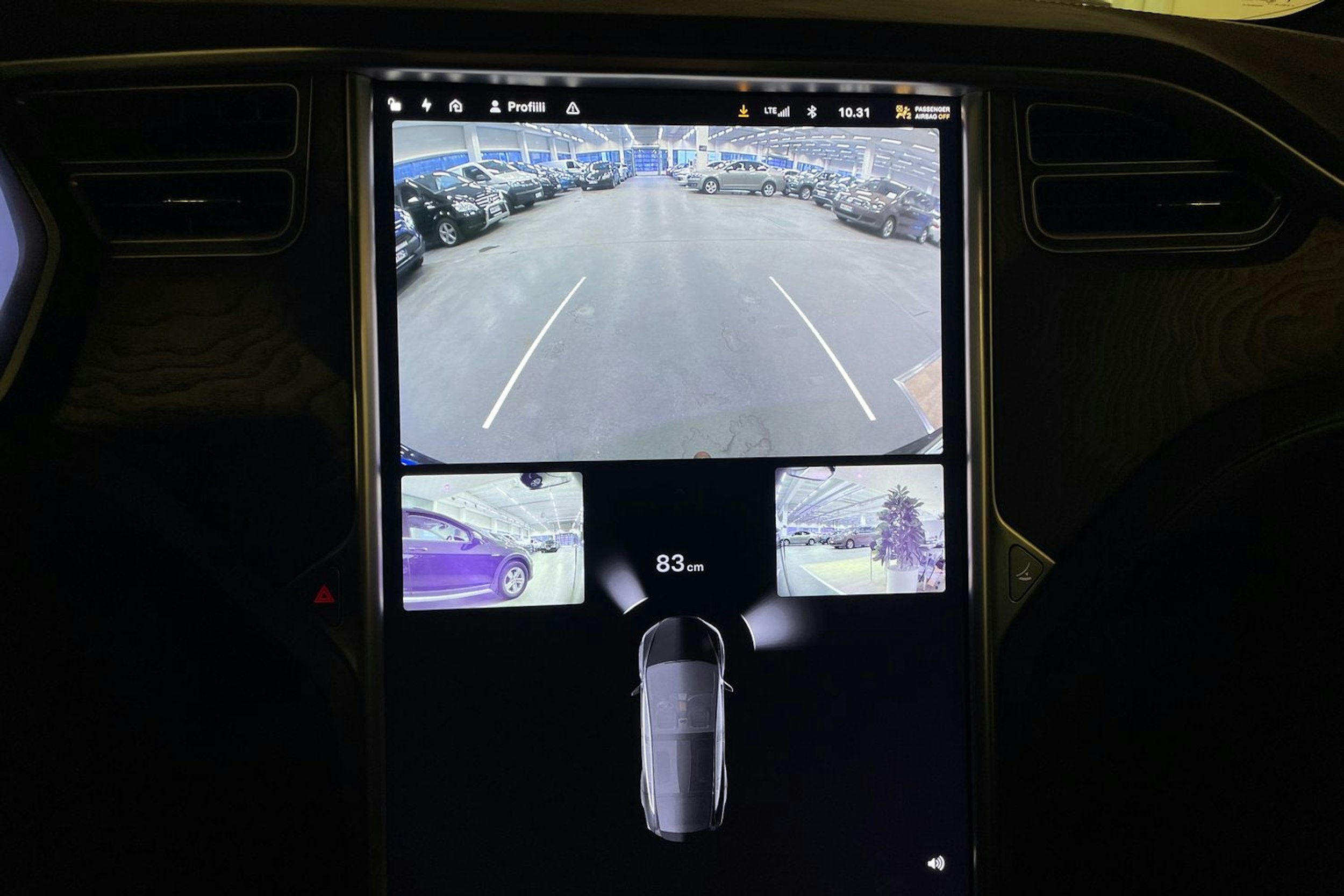 musta Tesla Model X 2017 kuva 18.