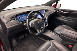 punainen Tesla Model X 2017 kuva 7.