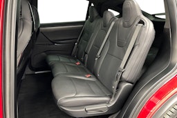 punainen Tesla Model X 2017 kuva 10.