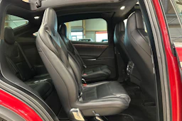 punainen Tesla Model X 2017 kuva 15.