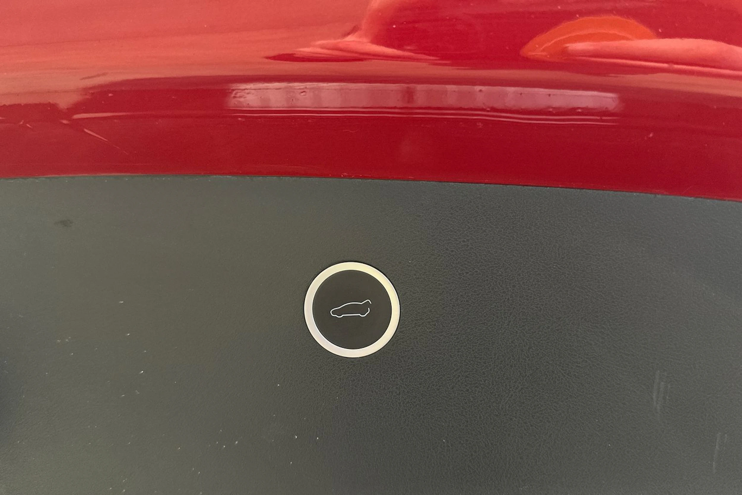 punainen Tesla Model X 2017 kuva 36.