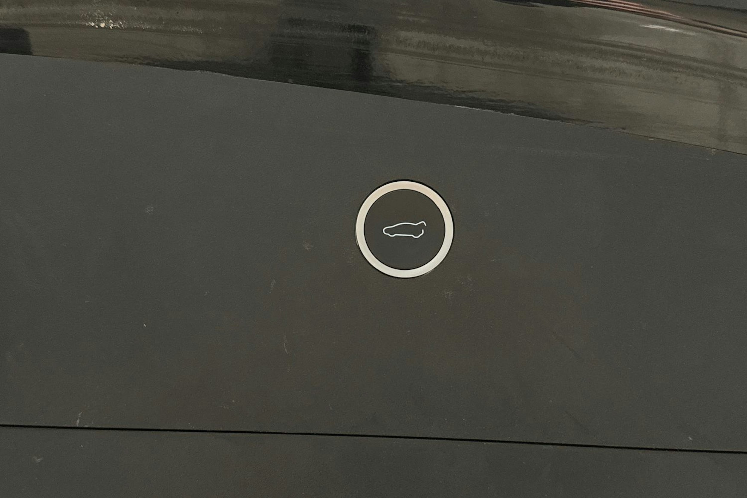 musta Tesla Model X 2018 kuva 16.