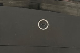 musta Tesla Model X 2018 kuva 16.