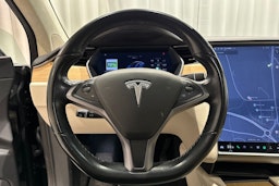 musta Tesla Model X 2018 kuva 21.