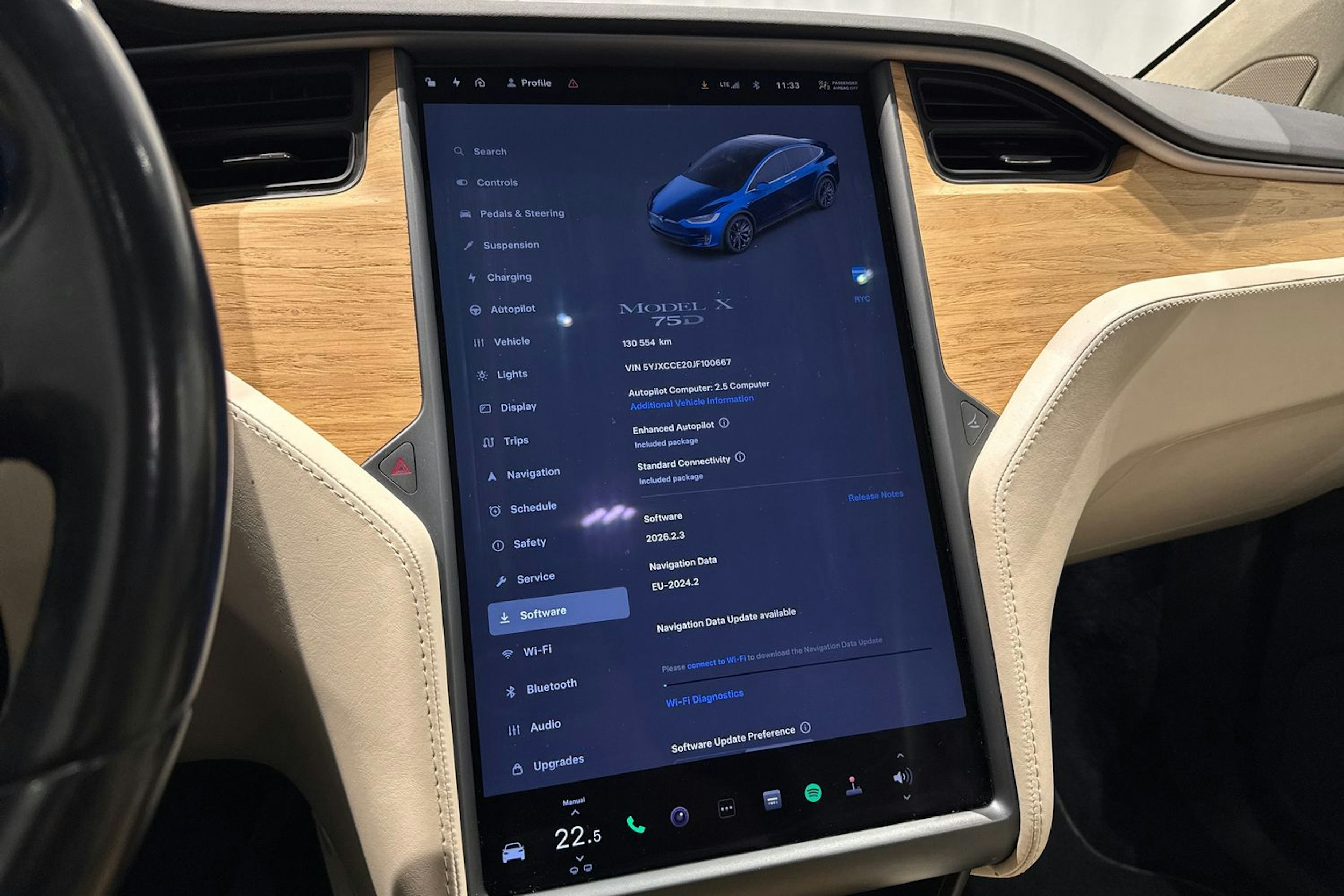 musta Tesla Model X 2018 kuva 27.