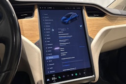 musta Tesla Model X 2018 kuva 27.