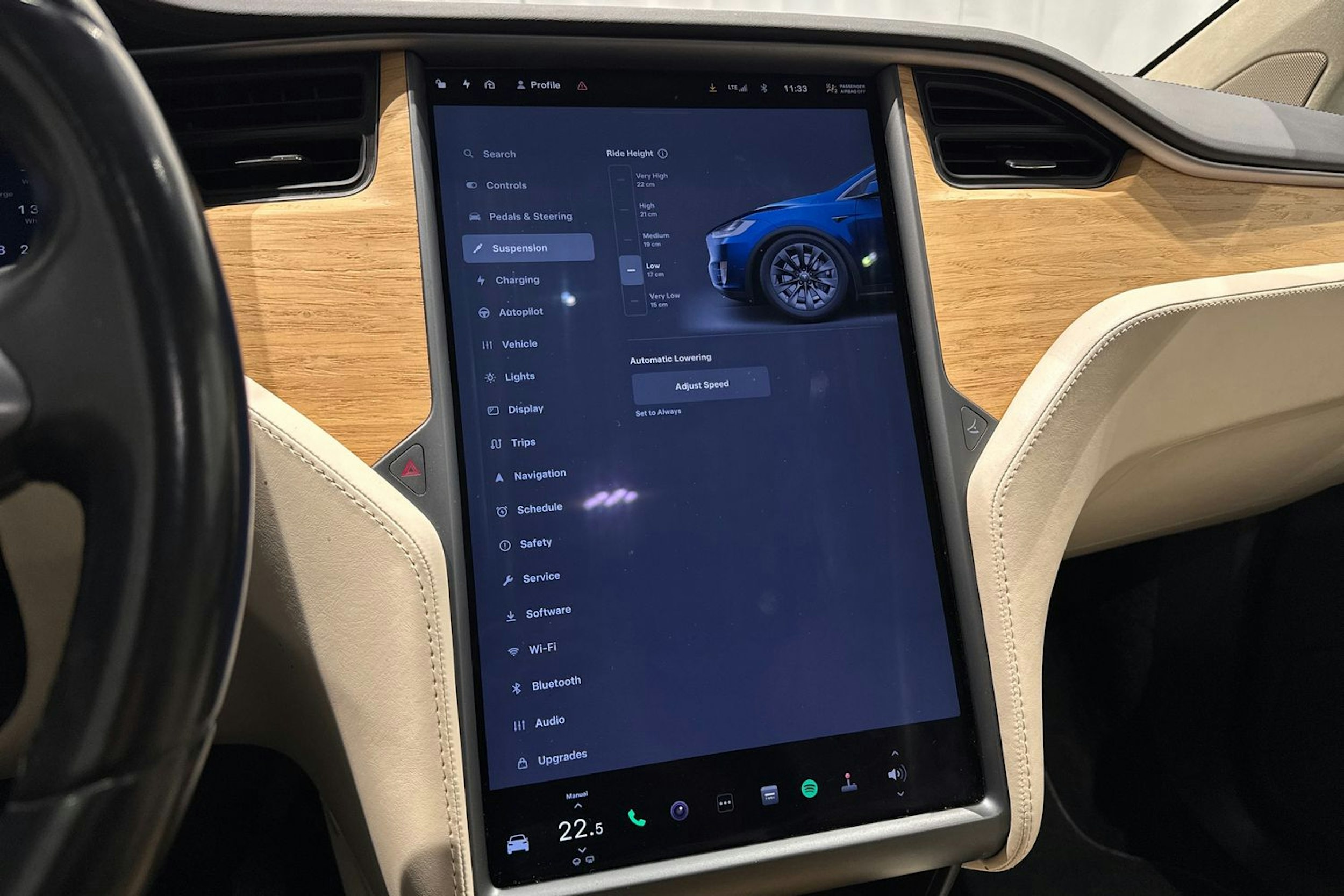 musta Tesla Model X 2018 kuva 28.