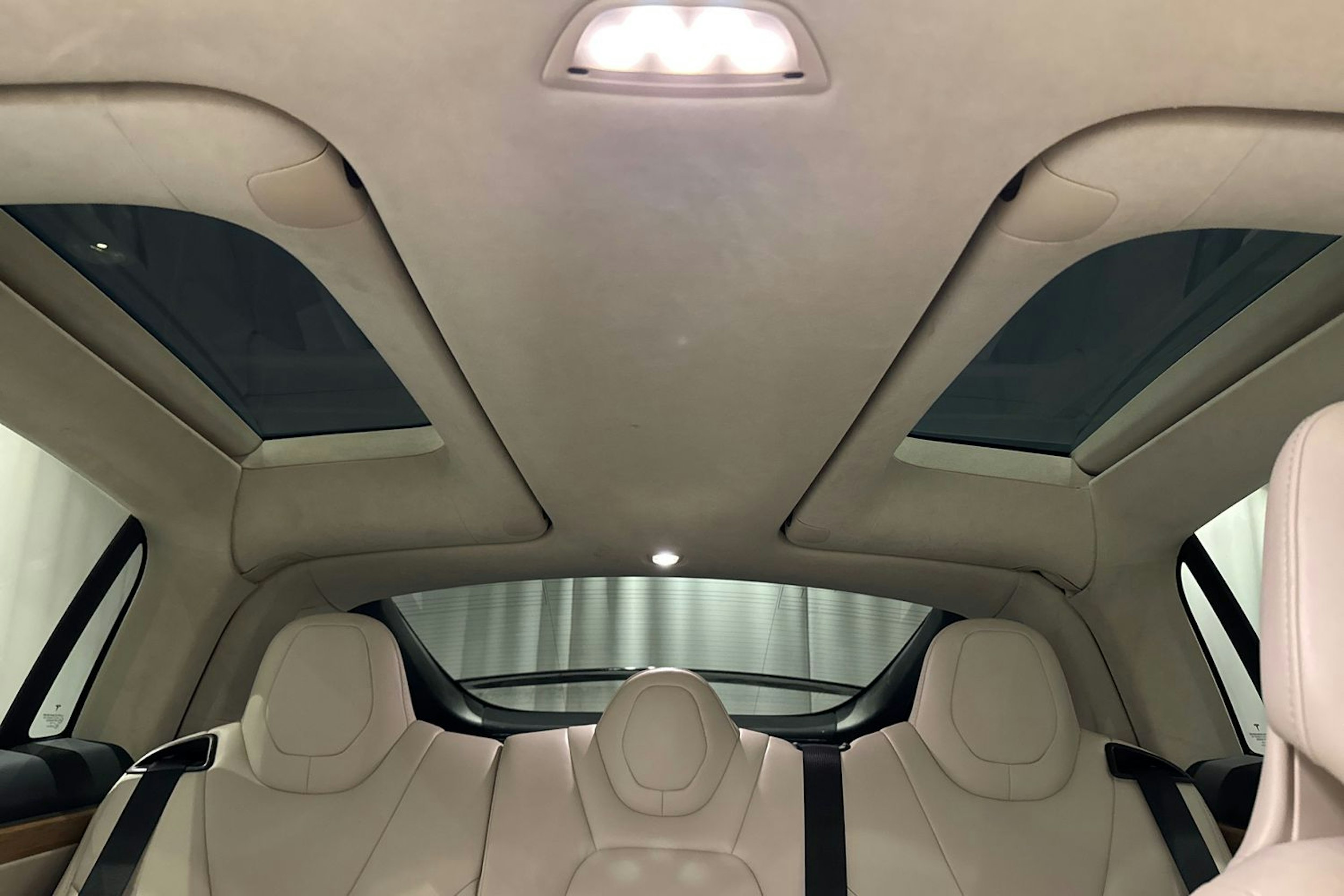 musta Tesla Model X 2018 kuva 33.