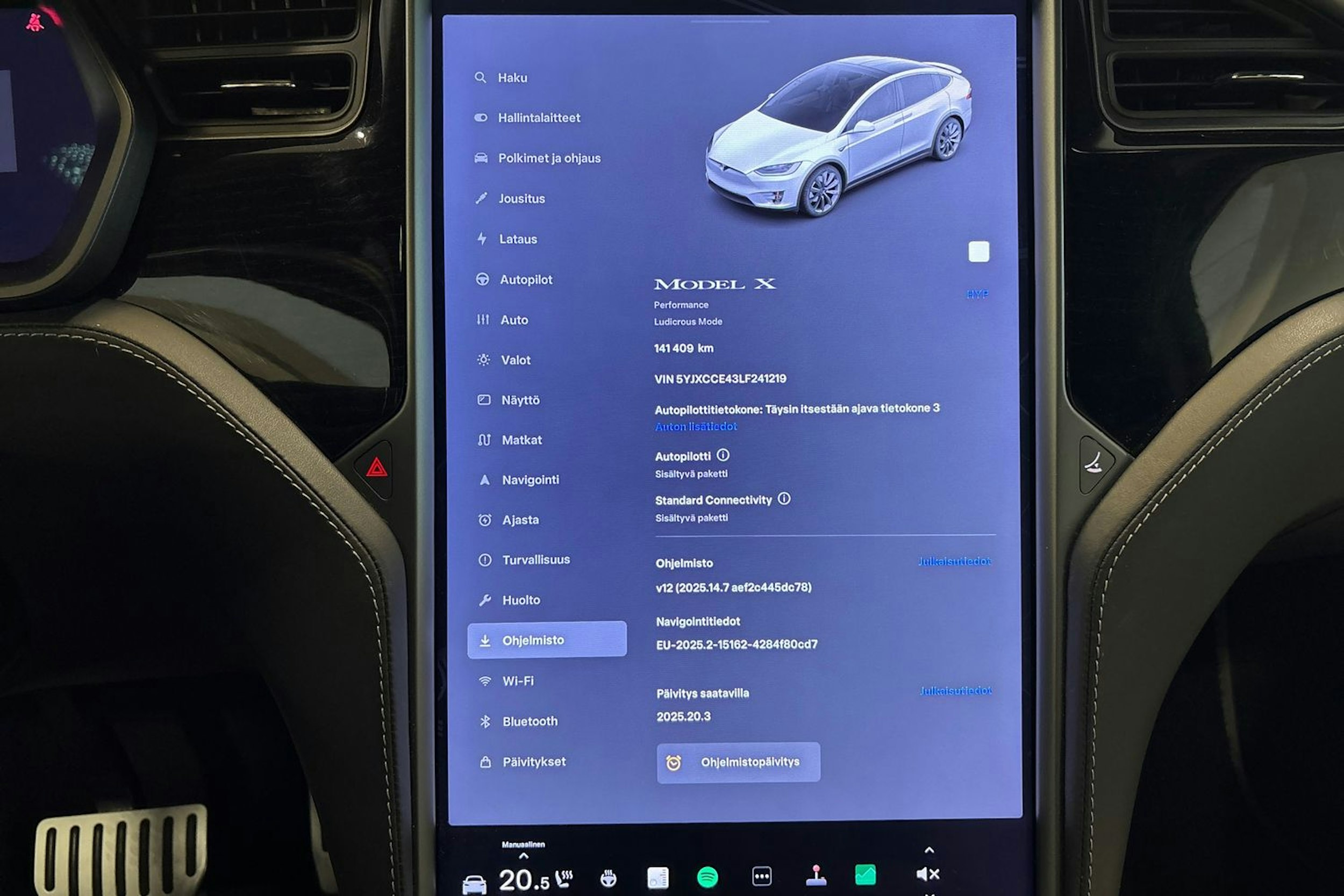 valkoinen Tesla Model X 2020 kuva 20.