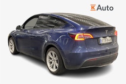 sininen Tesla Model Y 2021 kuva 2.